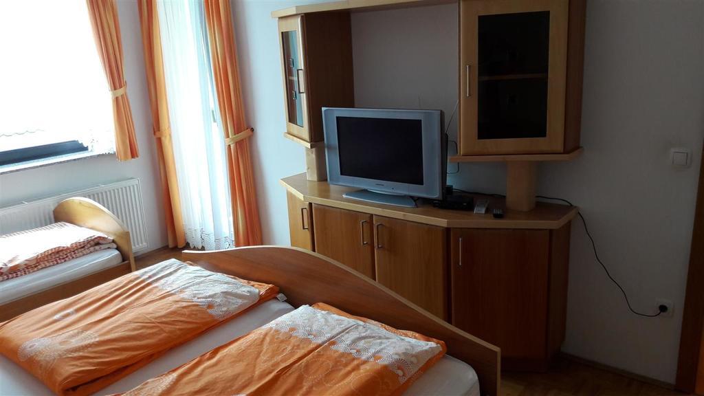 Ferienwohnung Tourist Farm Škrbina Otočec Exterior foto